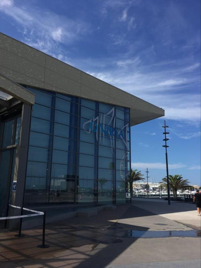Appartement T2 Au Port De Canet-En-Roussillon - Proche De La Plage Et De L'Aquarium Oniria Exterior photo